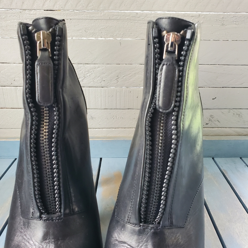 BCBG MAXAZRIA Perro Leather Bootie Heels Black Size 10 - Picture 14 of 16
